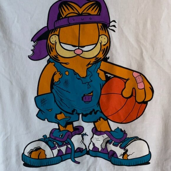 Garfield Basketball T-shirt - Picture 1 of 4